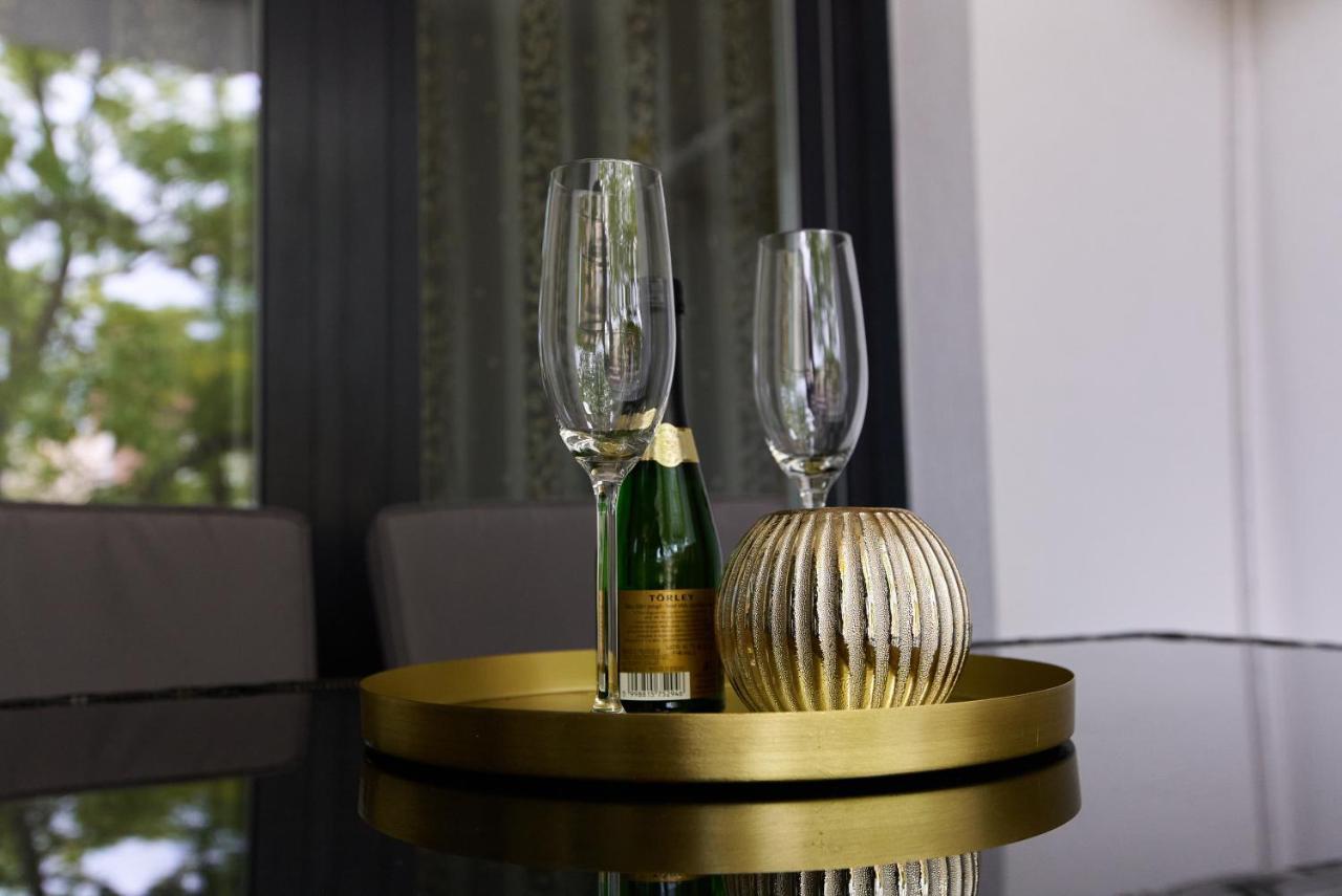 Starlight Bronze Szeged- Exclusive Exterior foto